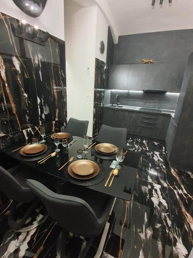 Apartamento Monar Exclusive Center Free Parking In Garage Košice Exterior foto