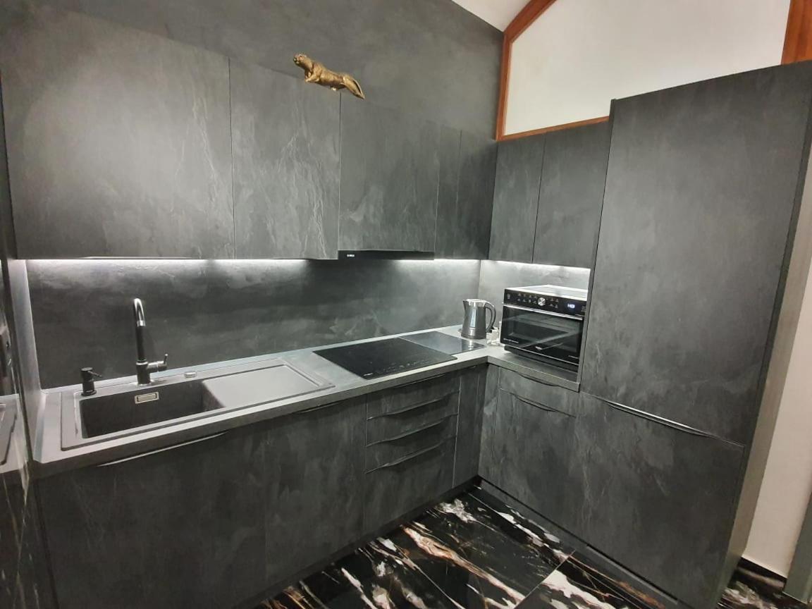 Apartamento Monar Exclusive Center Free Parking In Garage Košice Exterior foto