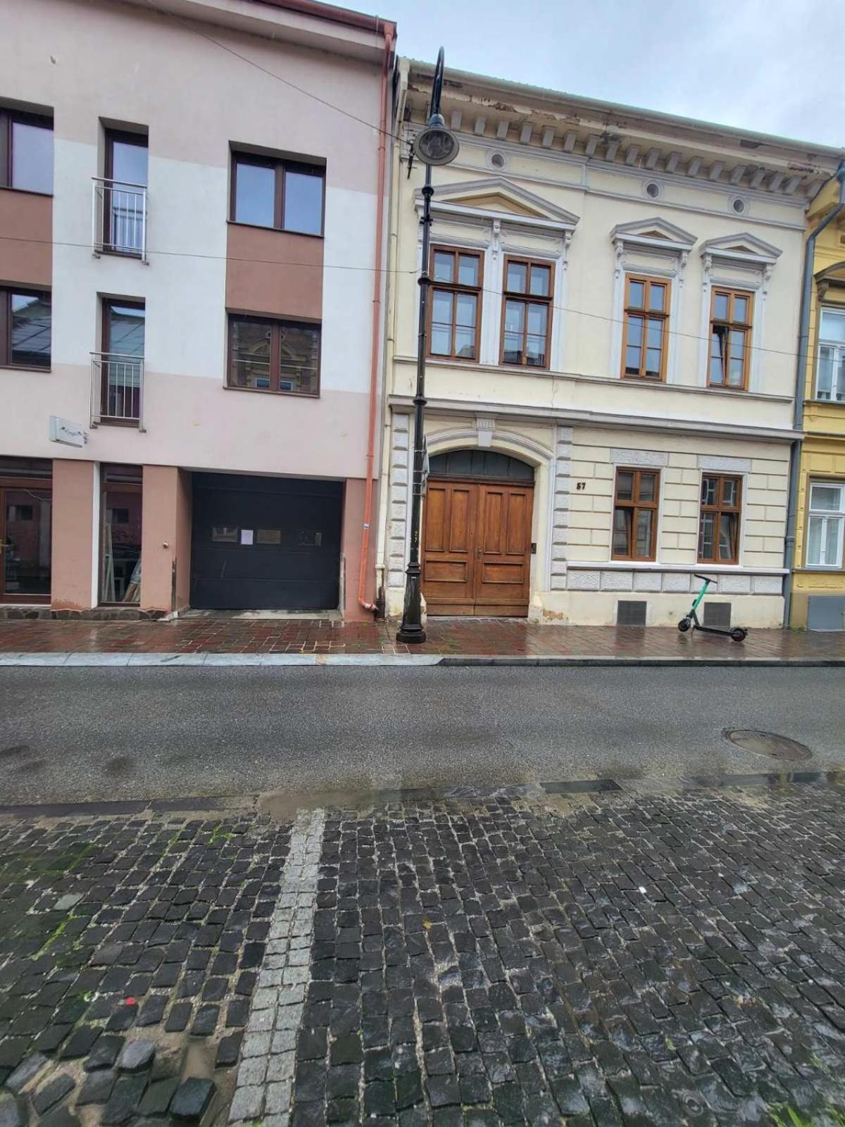 Apartamento Monar Exclusive Center Free Parking In Garage Košice Exterior foto